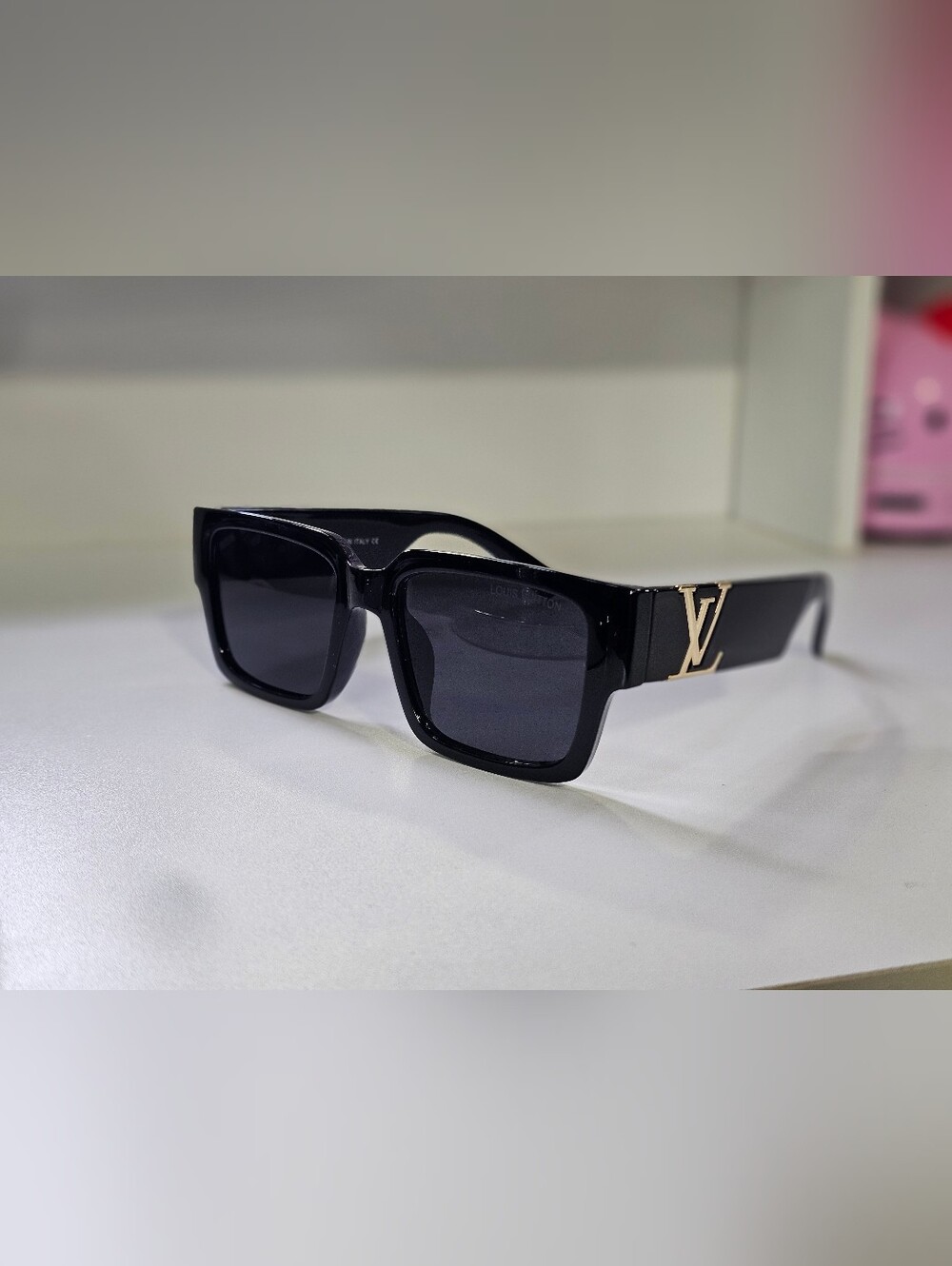 Louis Vuitton LV Clash Square Black Square Sunglasses Z3154W